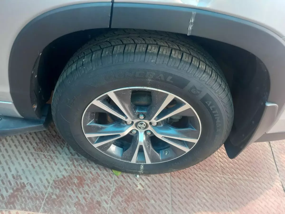 tyre2