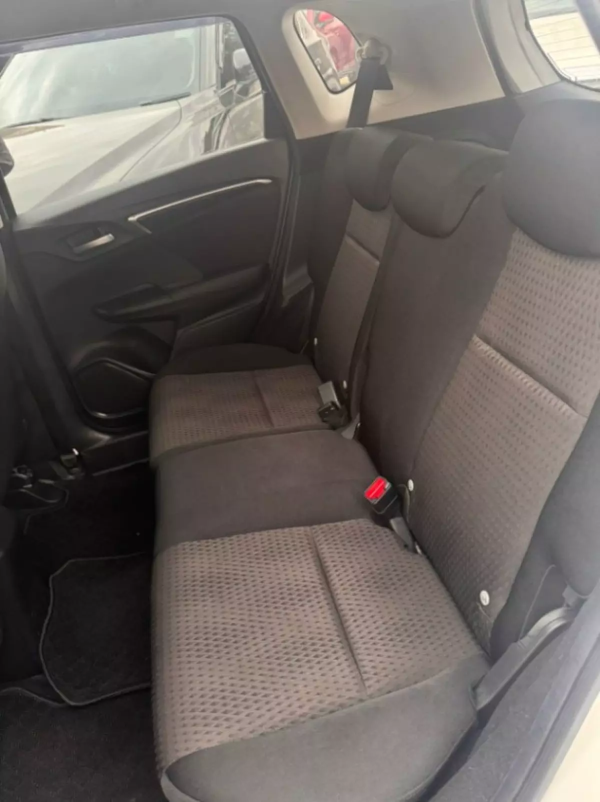 interiorBack