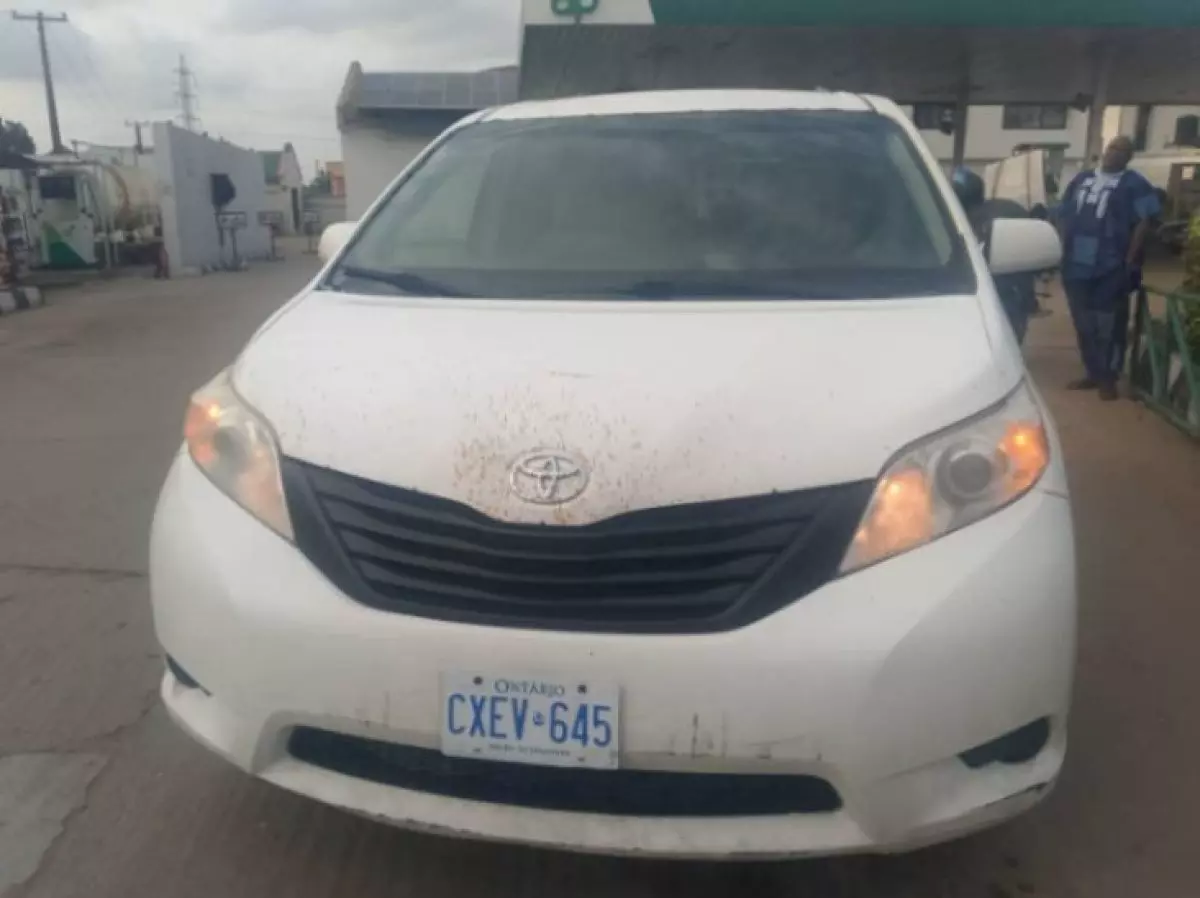 Toyota Sienna - 2017