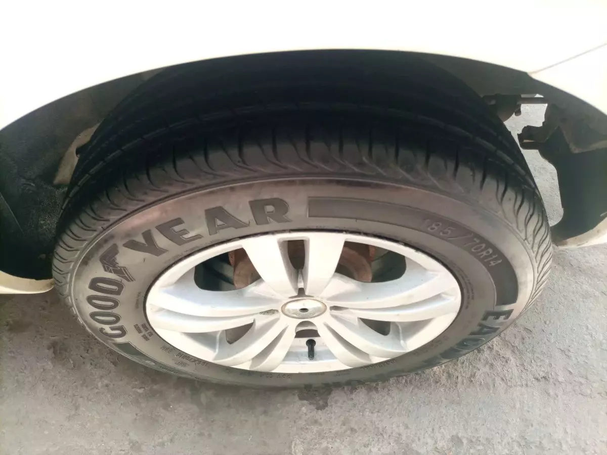 tyre0