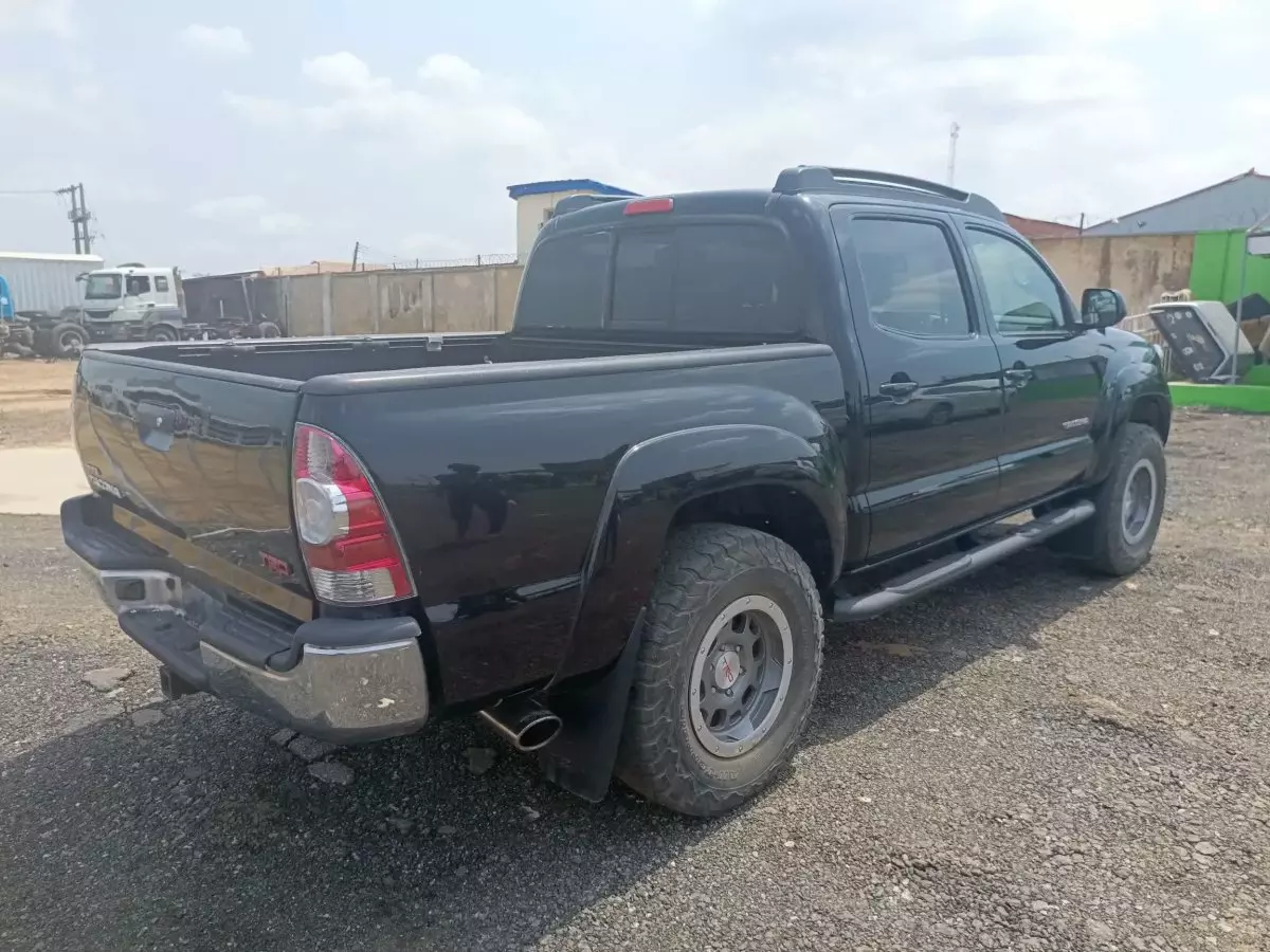 car Left Back