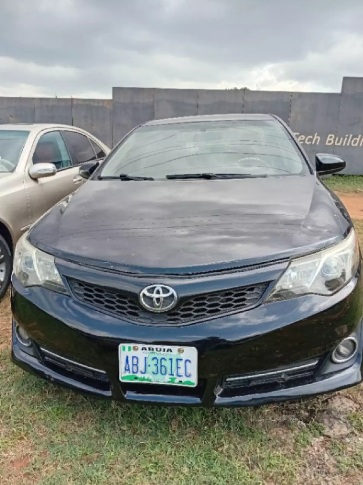 Toyota Camry - 2013