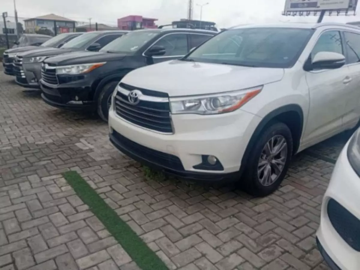 Toyota Highlander - 2014