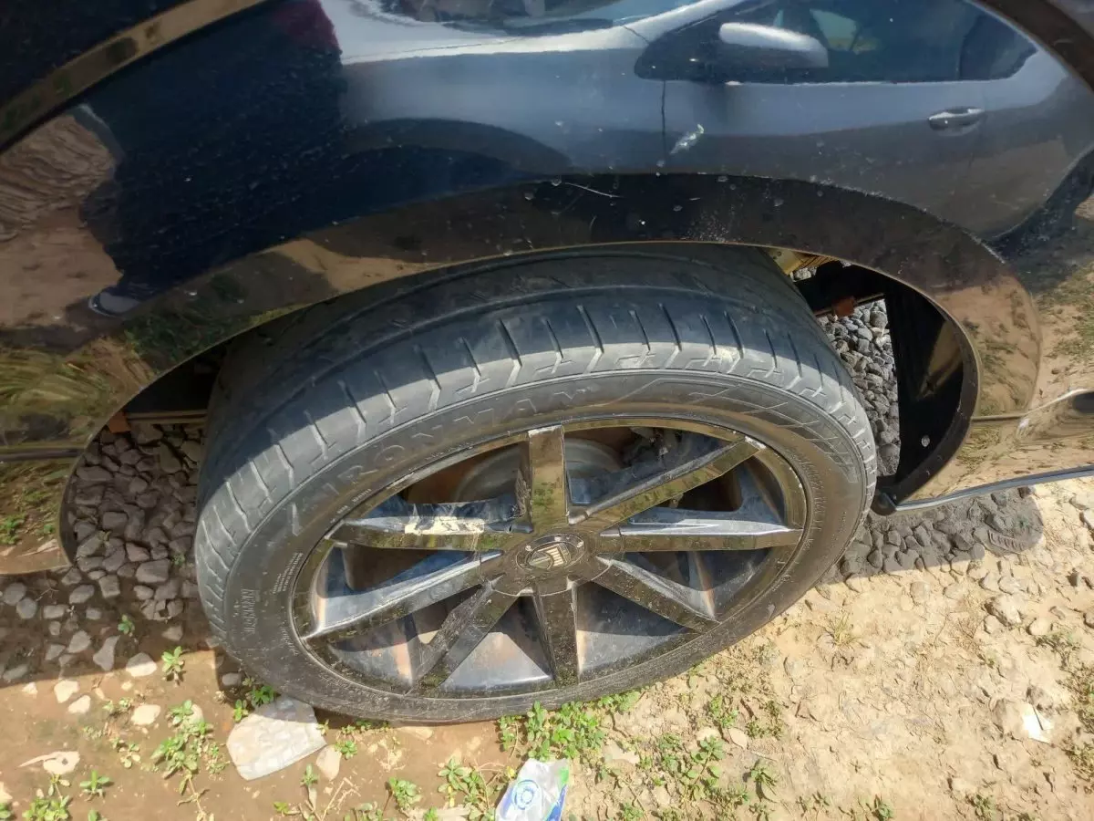 tyre0