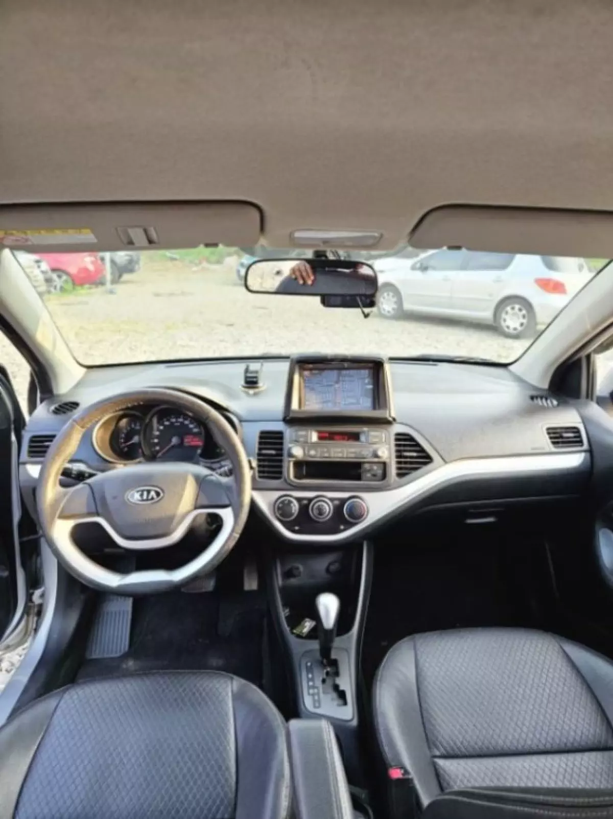 interiorFront