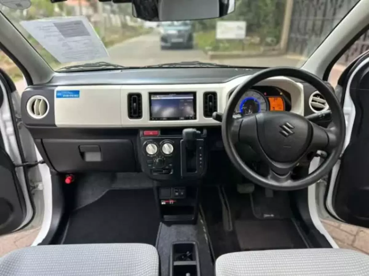 interiorFront