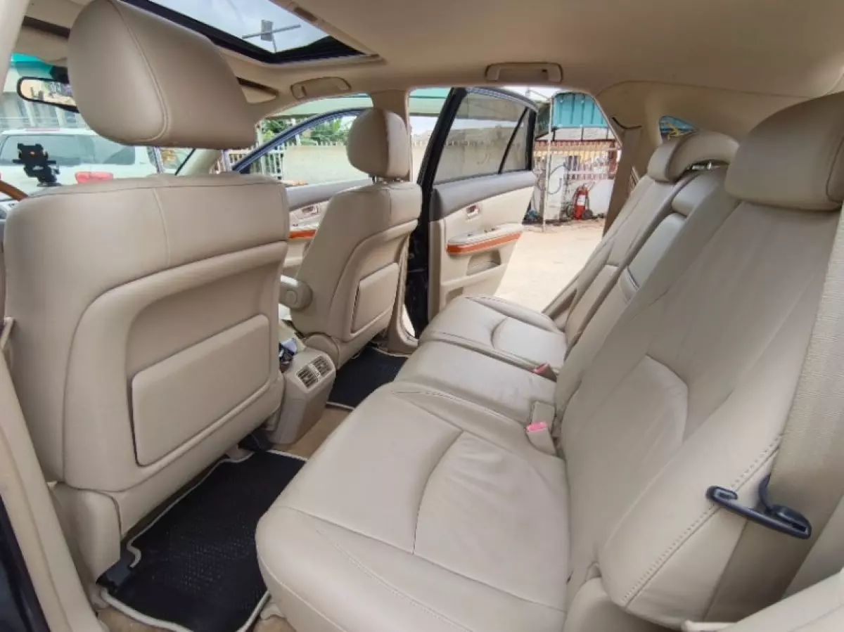 interiorBack