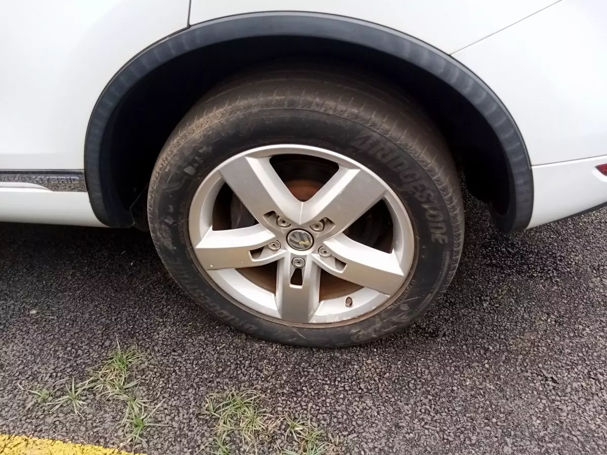tyre1