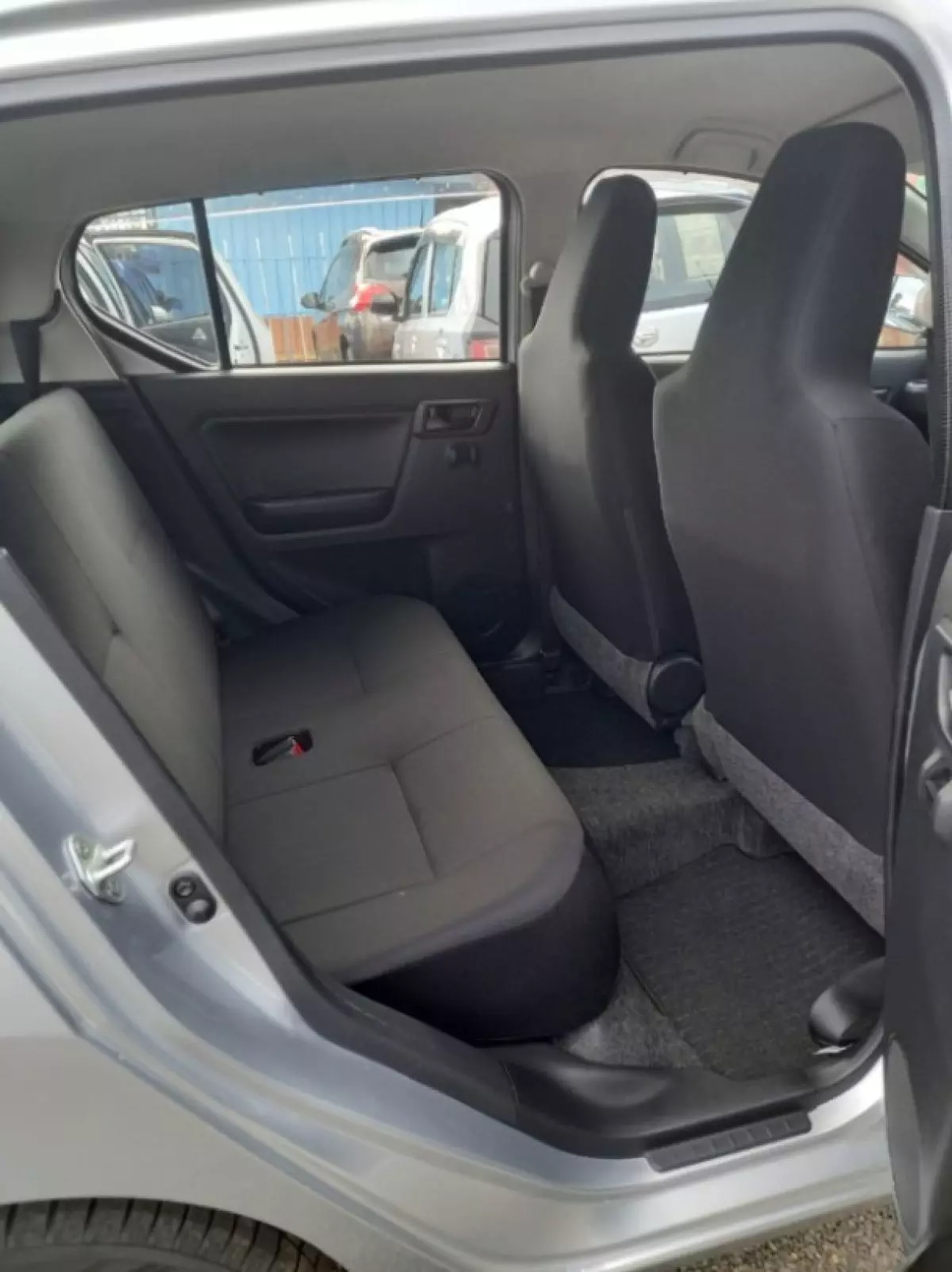 interiorBack