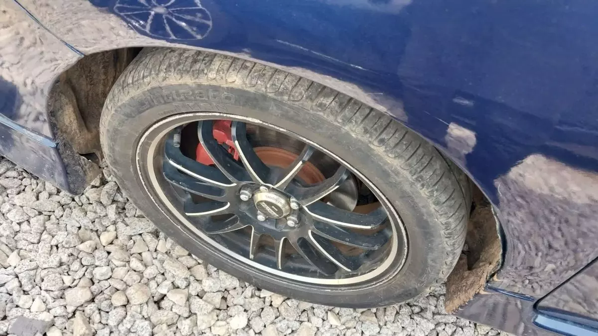 tyre2