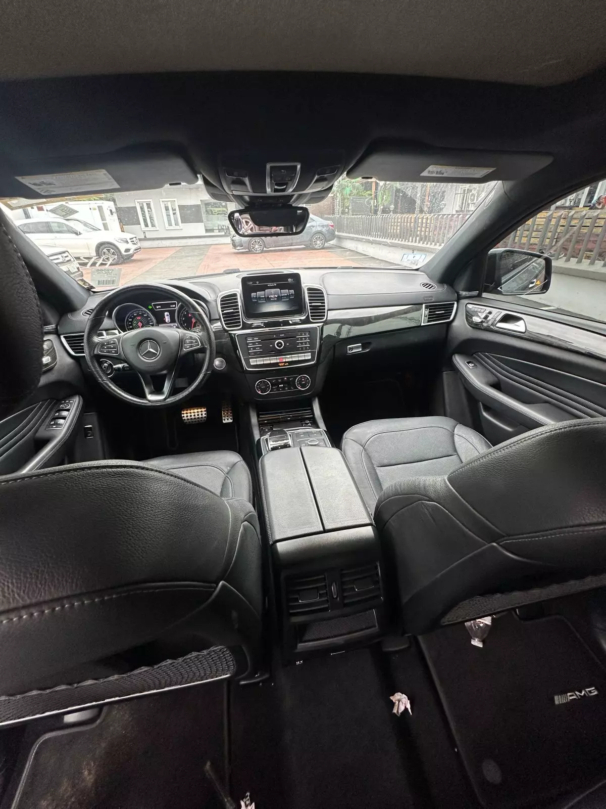 fullInterior