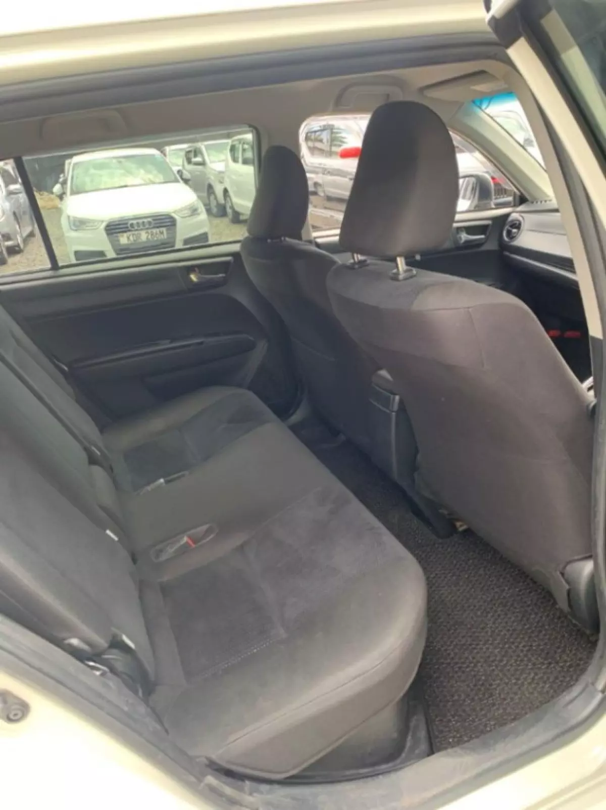interiorBack
