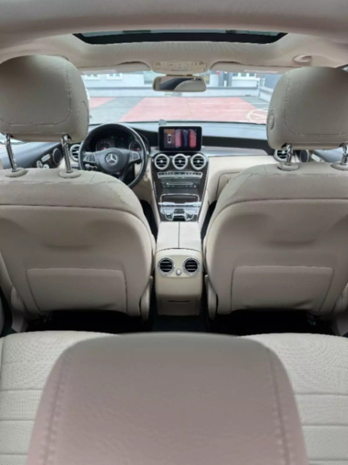 interiorFront