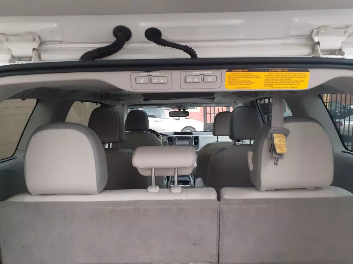 interiorBack