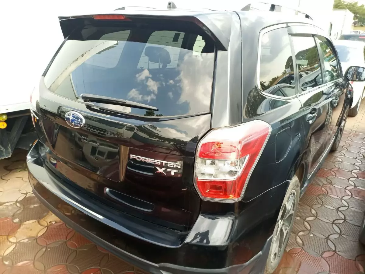 car Right Back
