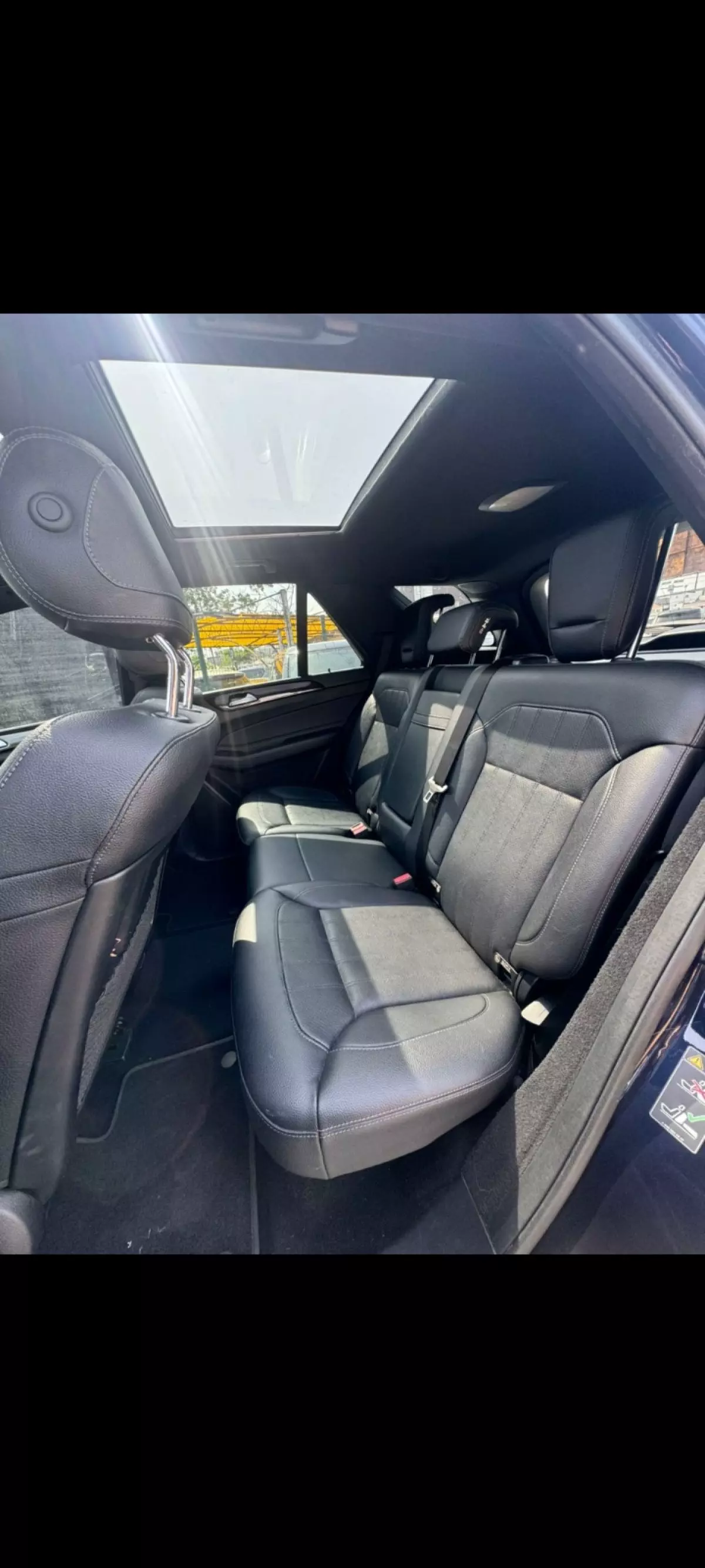 interiorBack