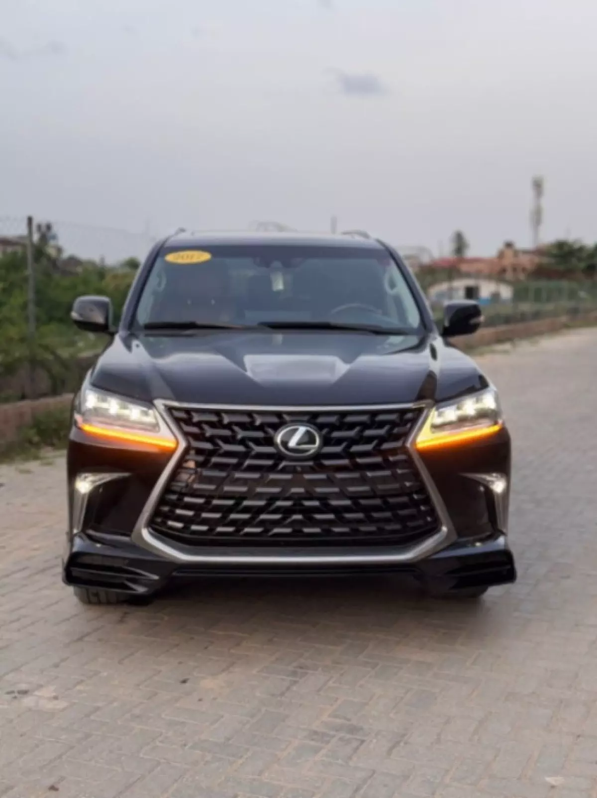 Lexus LX 570 - 2016