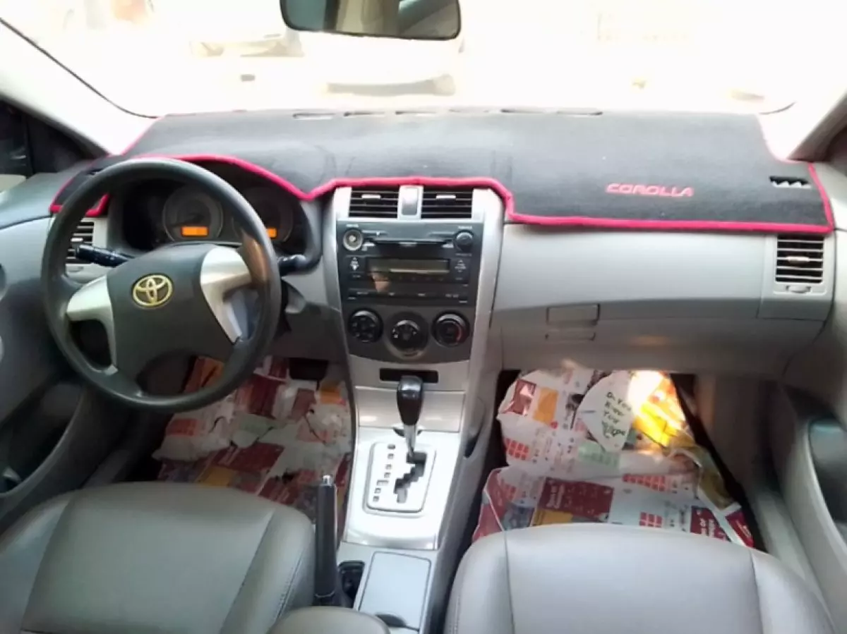 interiorFront