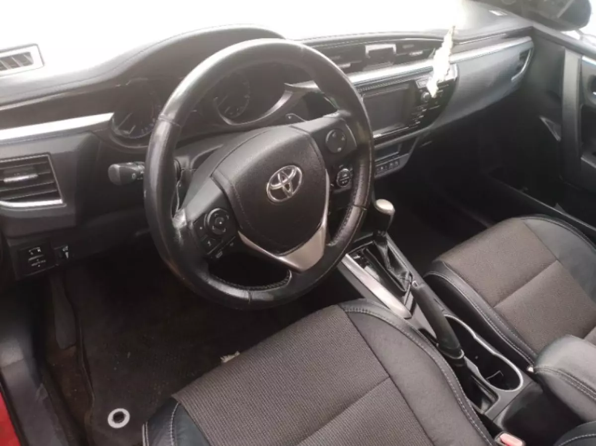 interiorFront