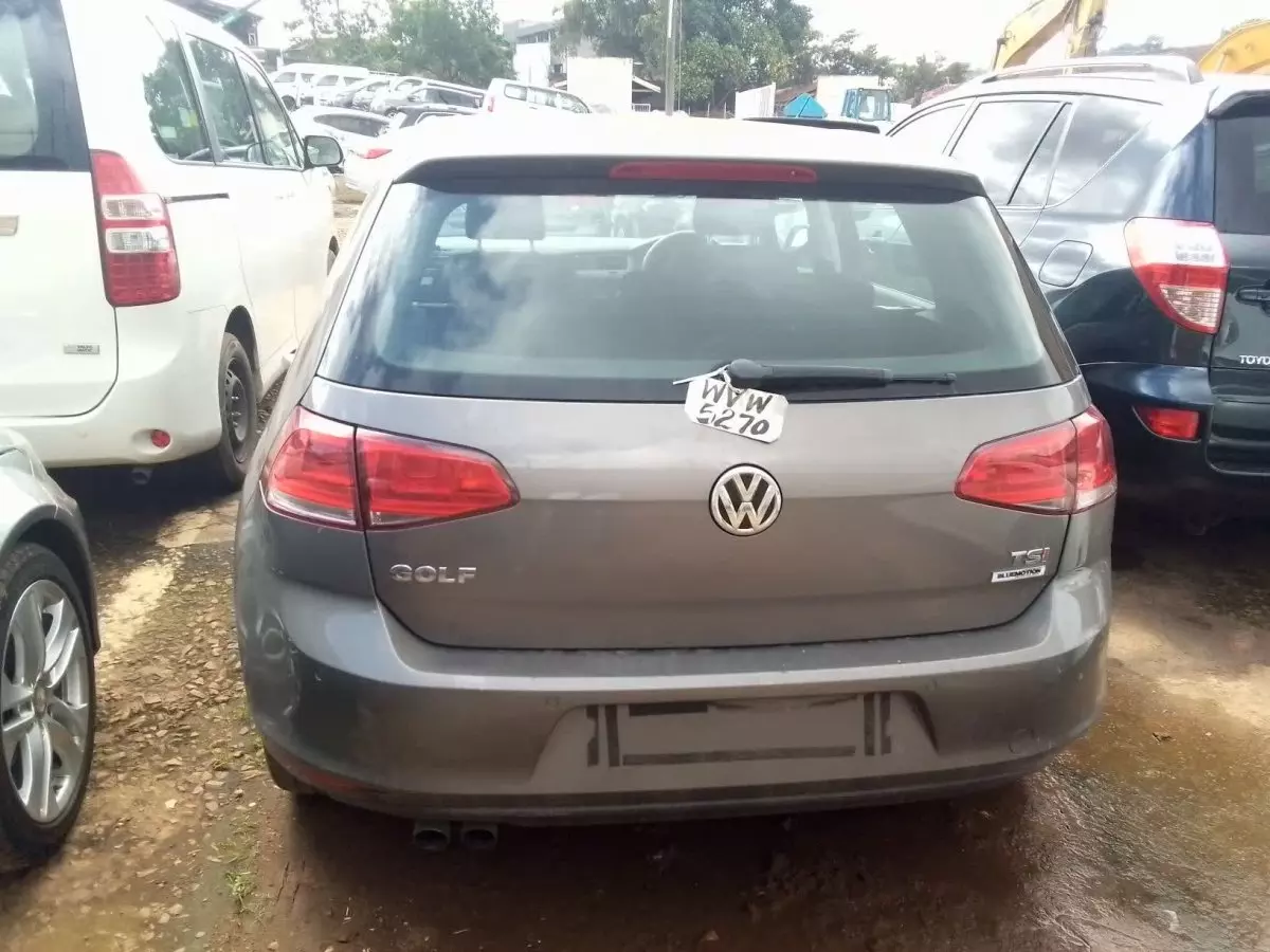 car Right Back
