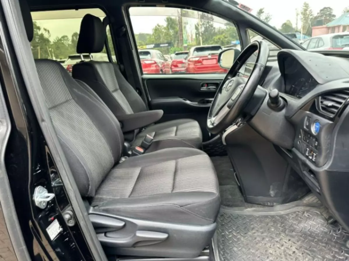 interiorFront