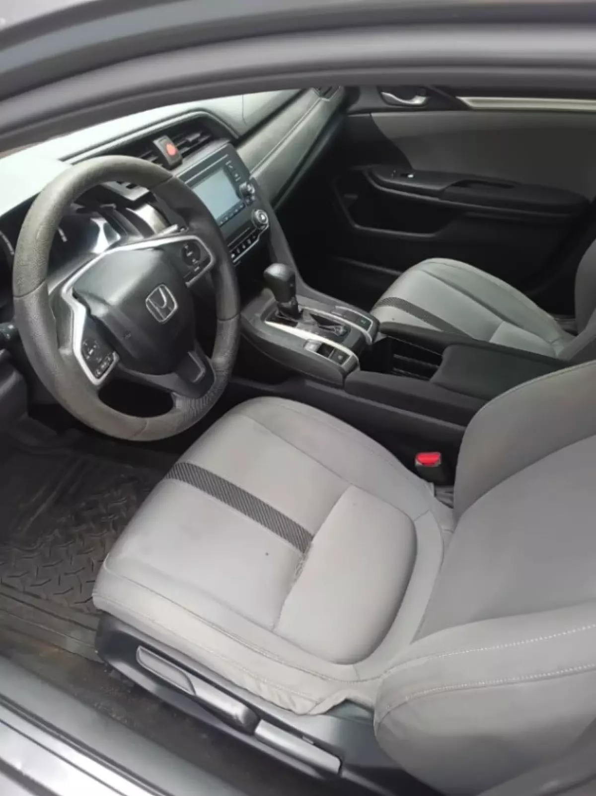 interiorFront