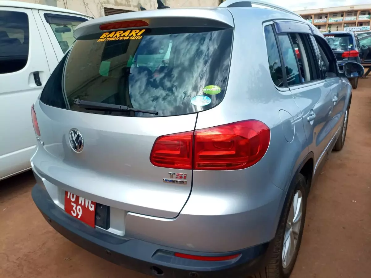 car Right Back