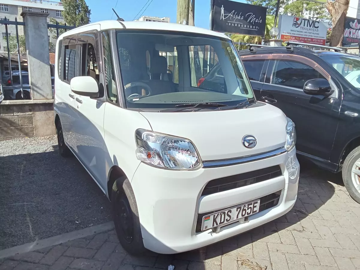 Daihatsu Tanto - 2017