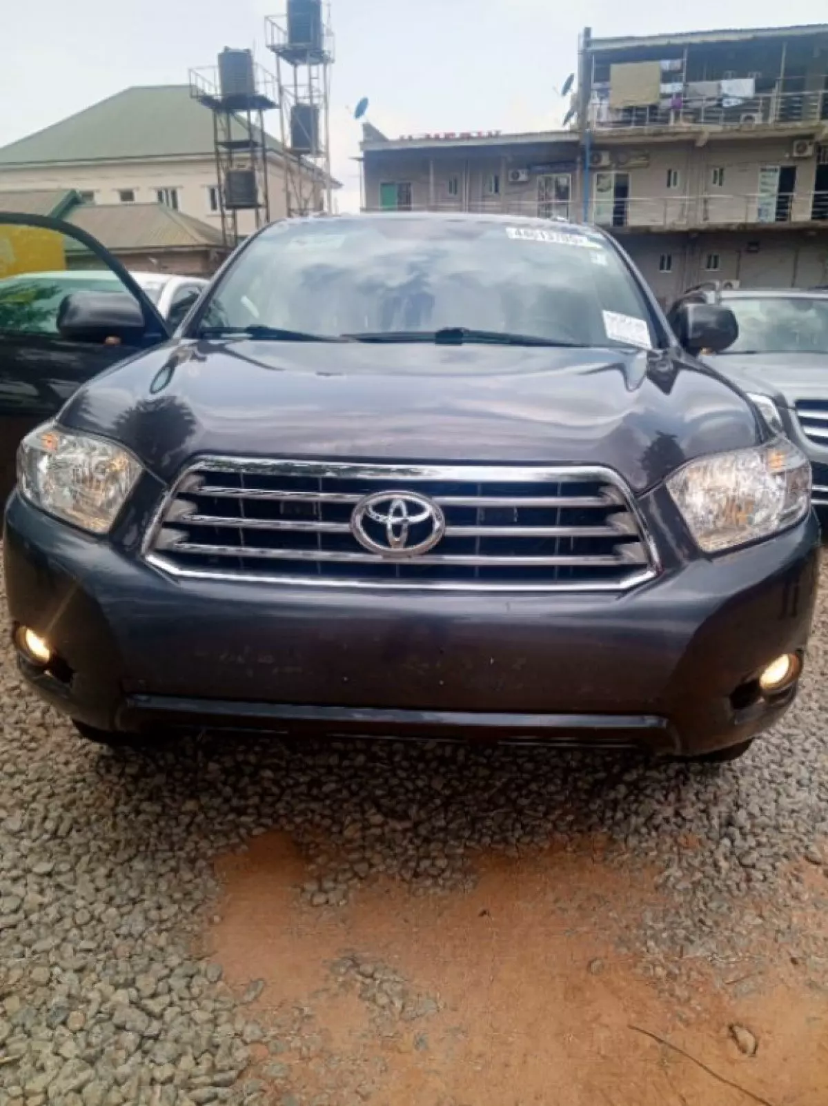 Toyota Grand Highlander - 2010