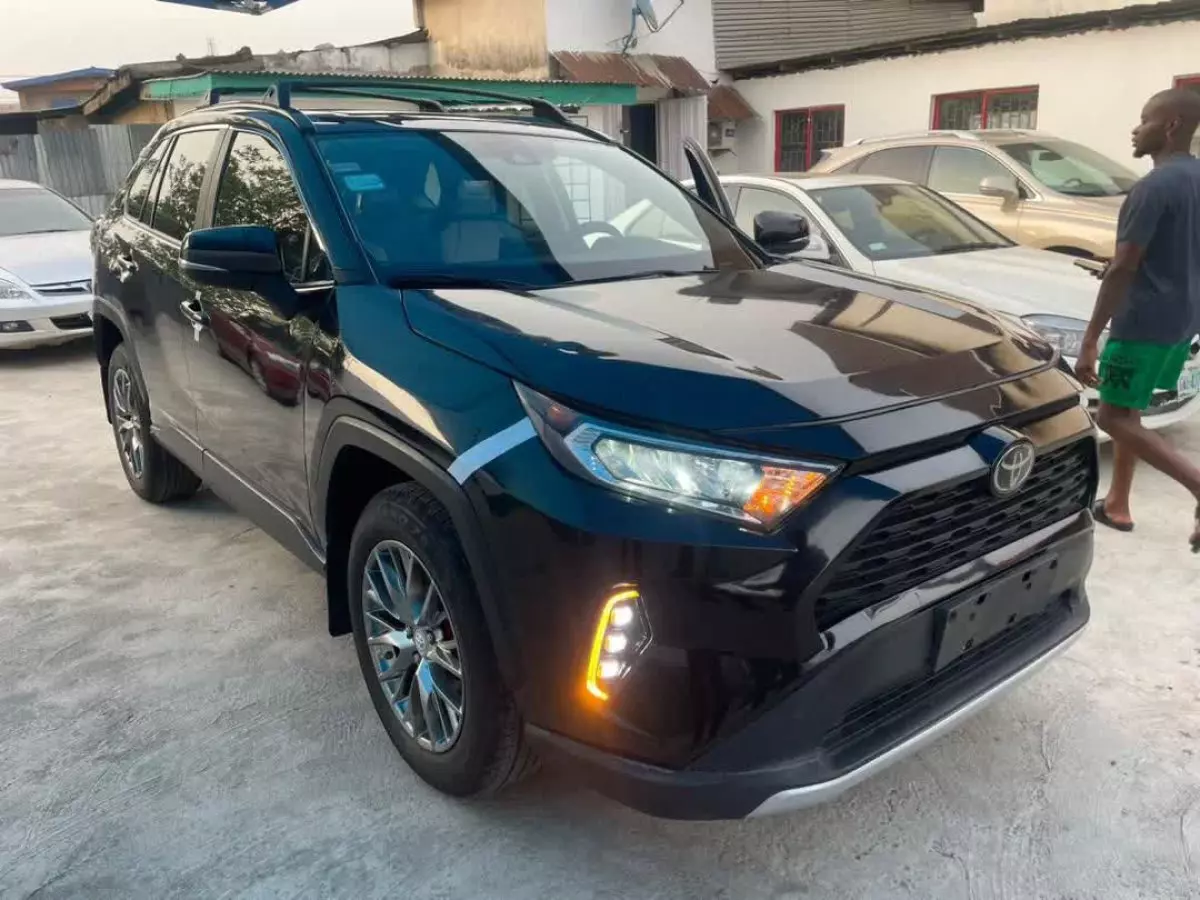 Toyota RAV 4 - 2019