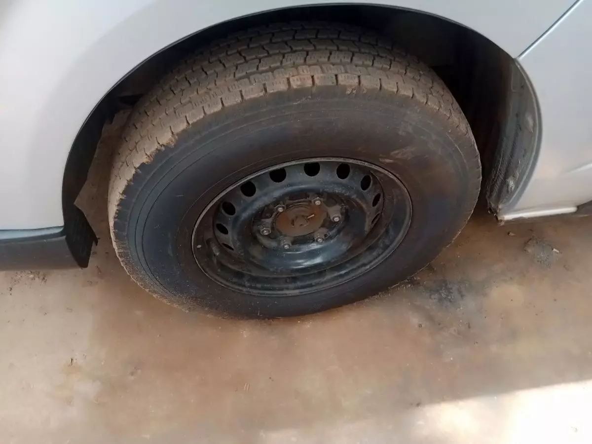 tyre0