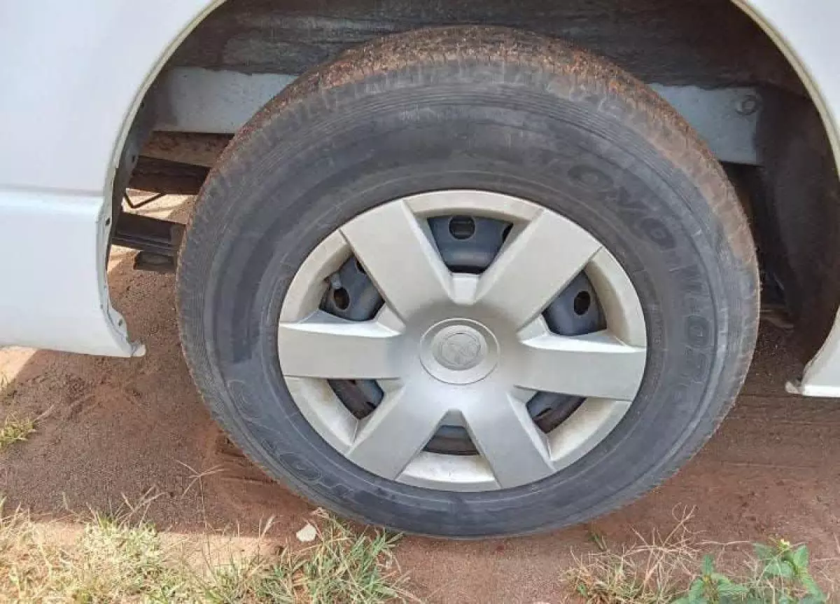 tyre1