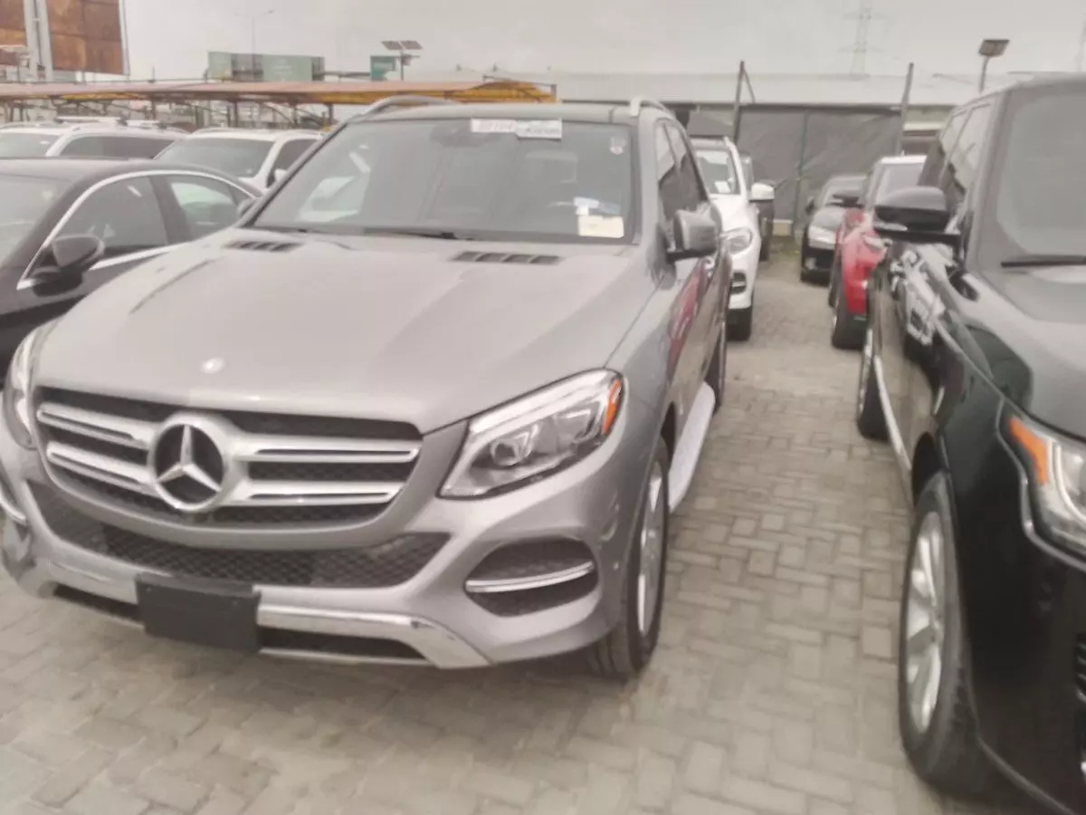 Mercedes-Benz GLC 350 - 2016
