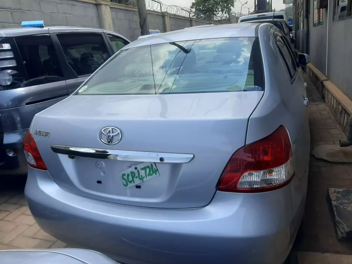 car Back
