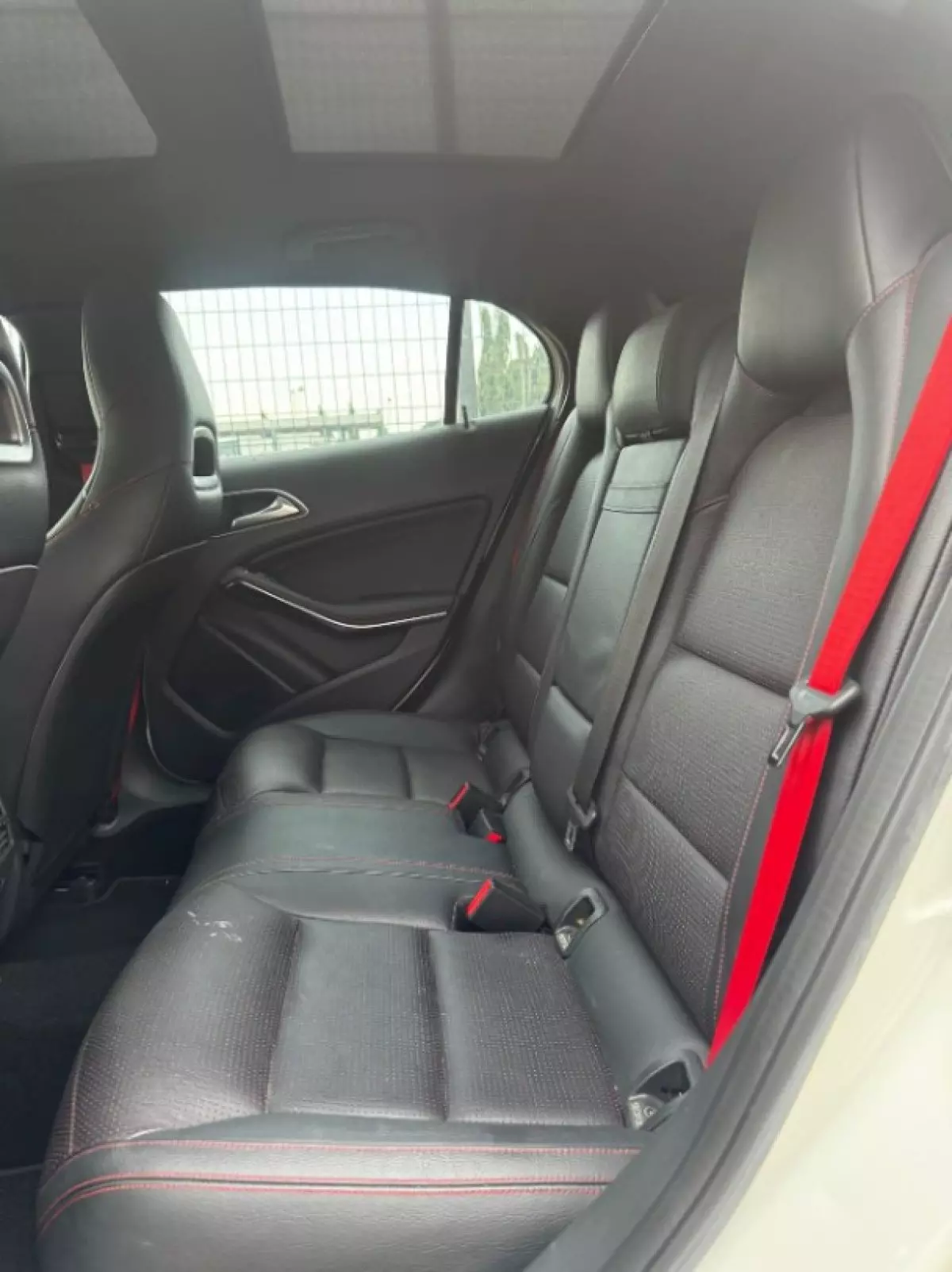 interiorBack