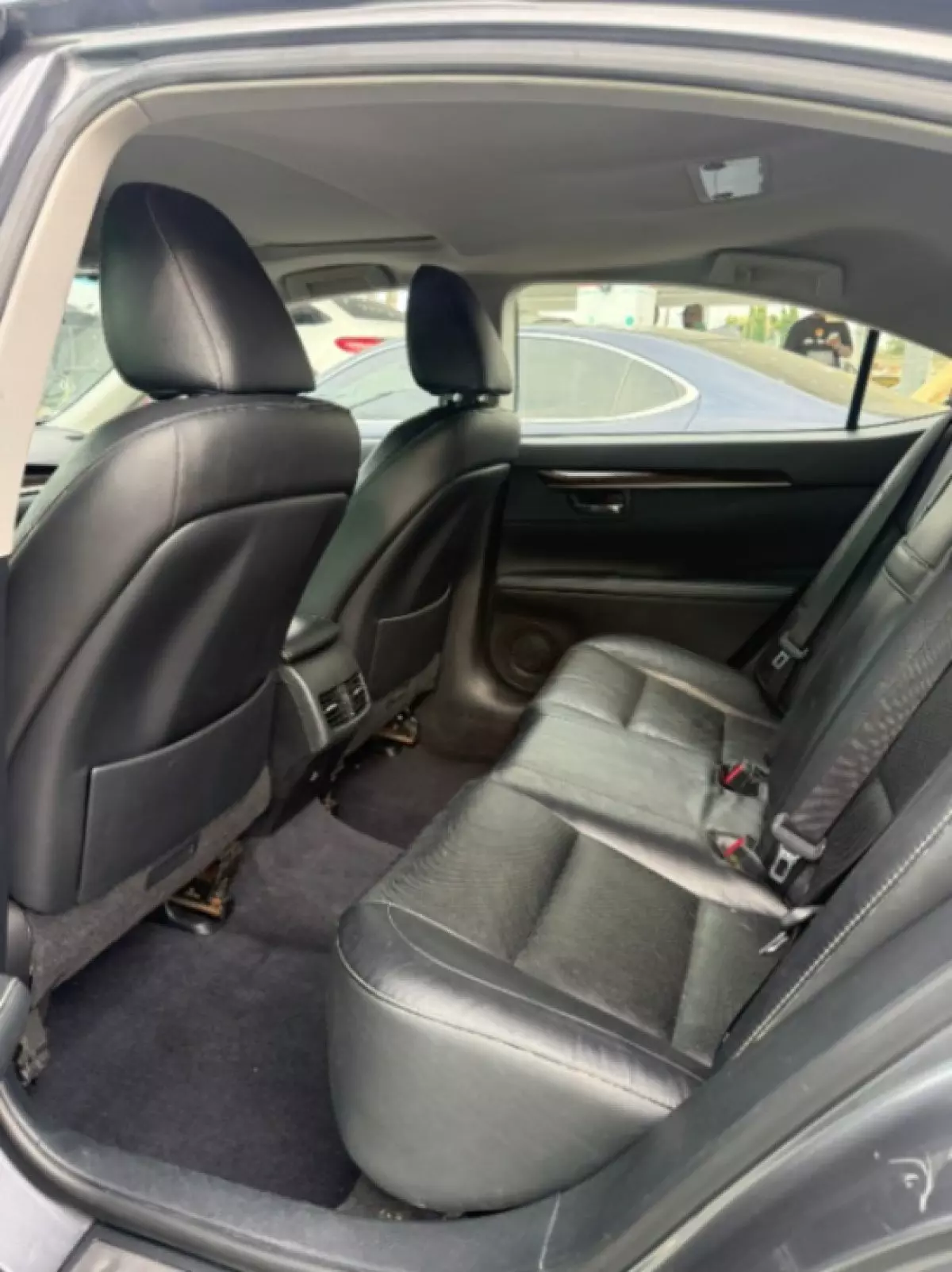 interiorBack