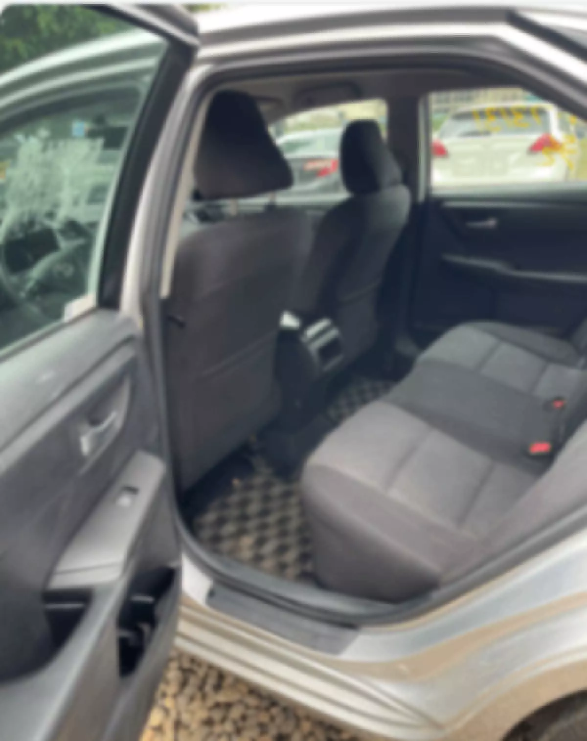 interiorBack