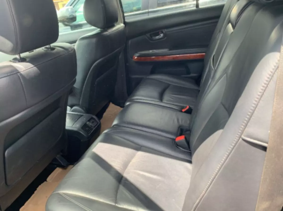 interiorBack