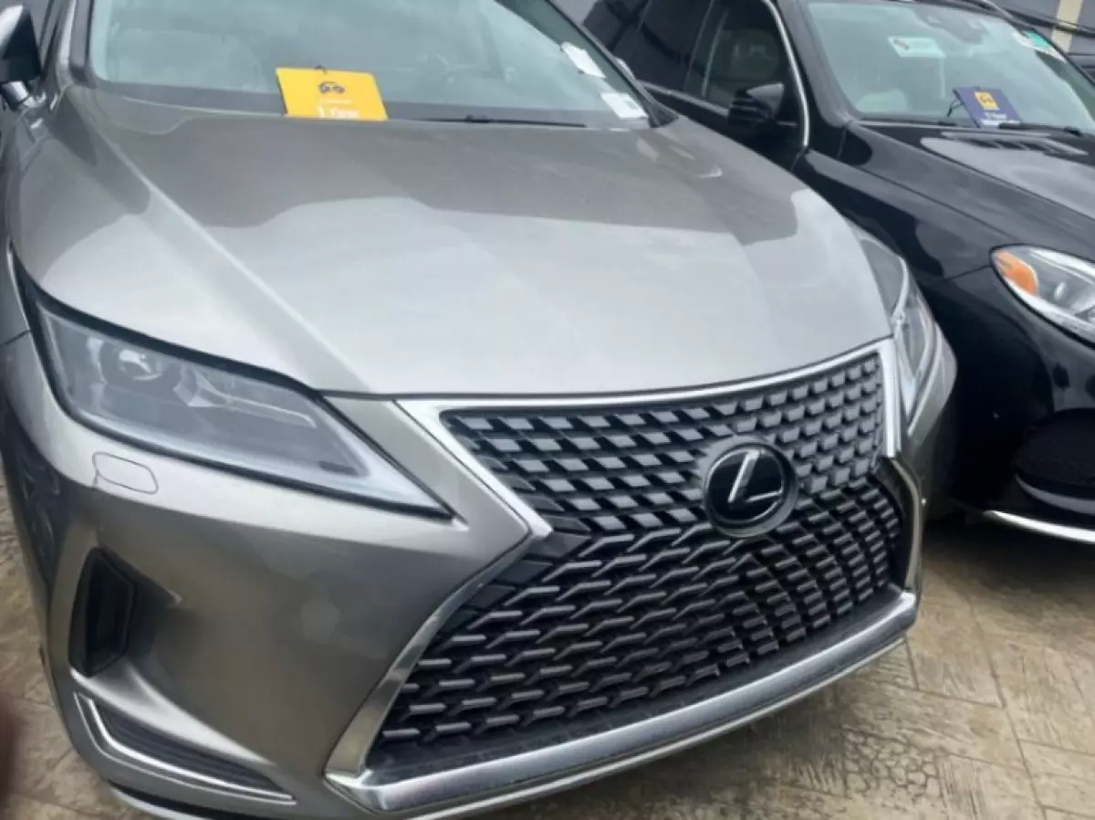 Lexus RX - 2021