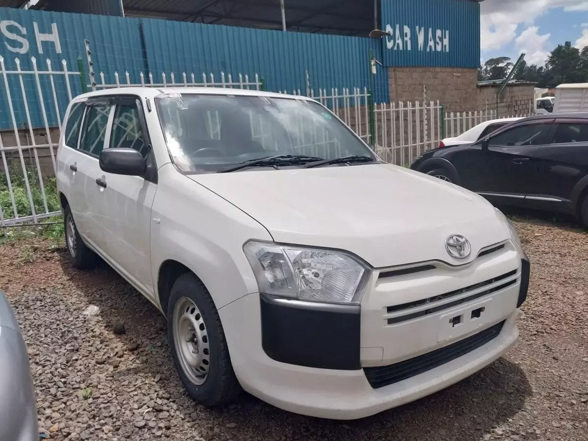 Toyota Probox  - 2017