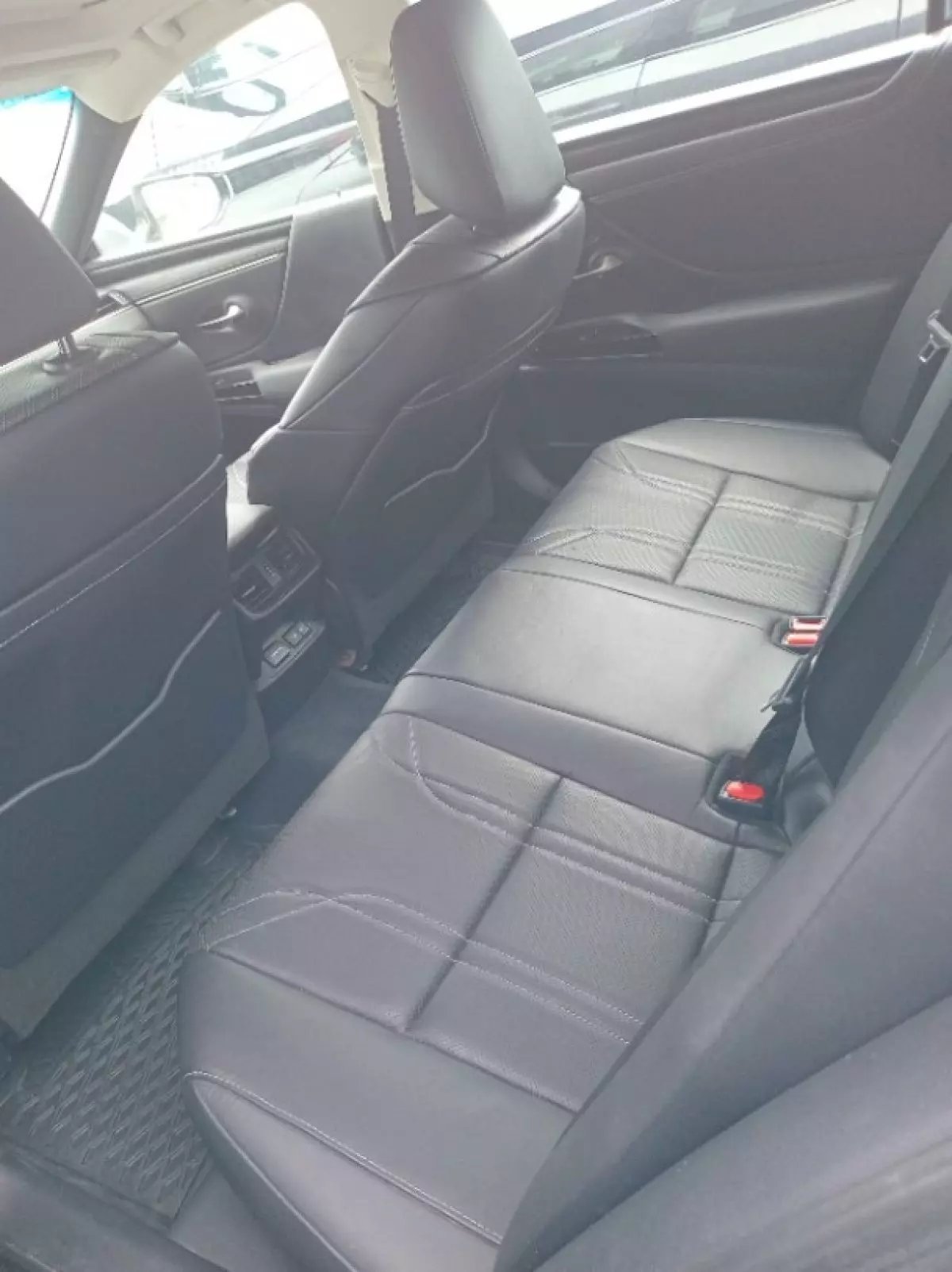 interiorBack