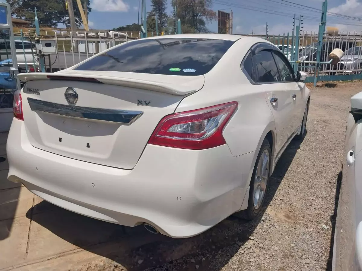 car Right Back