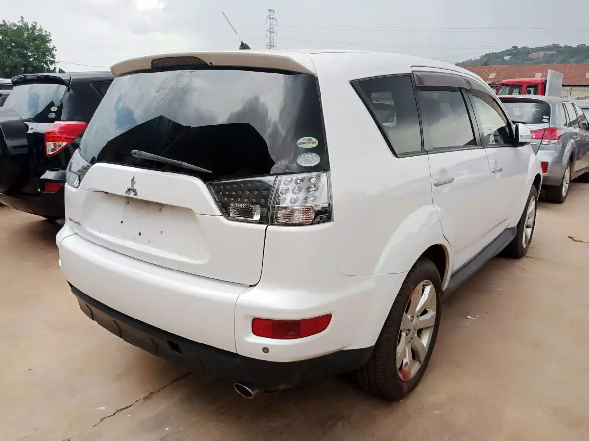 car Left Back