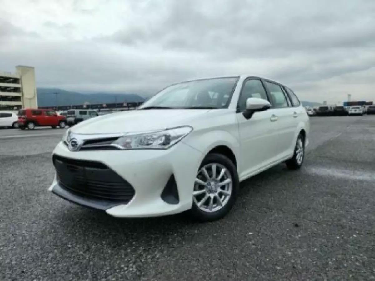 Toyota Fielder  - 2018