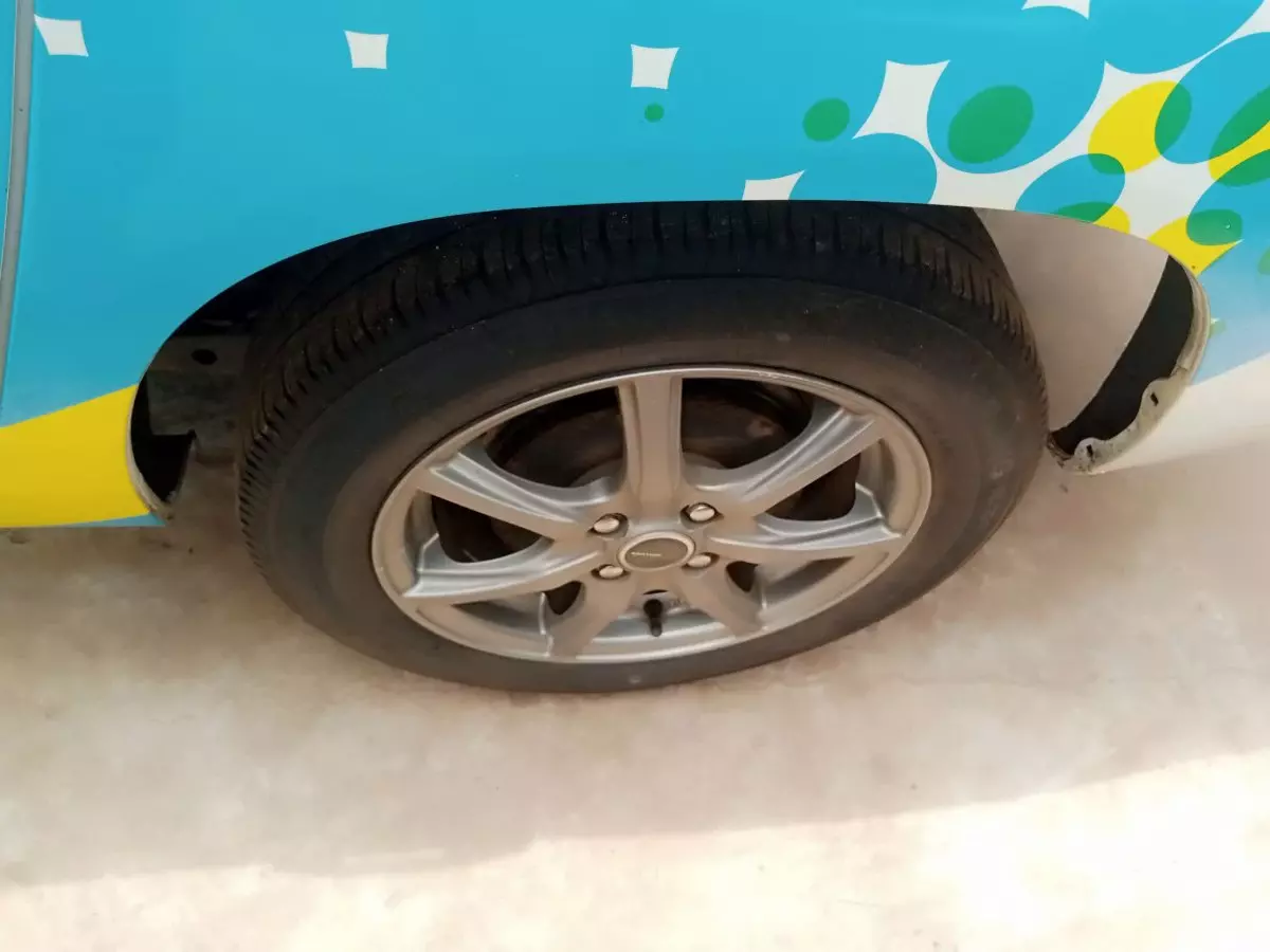 tyre0