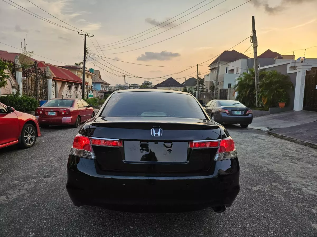 Honda Accord - 2009