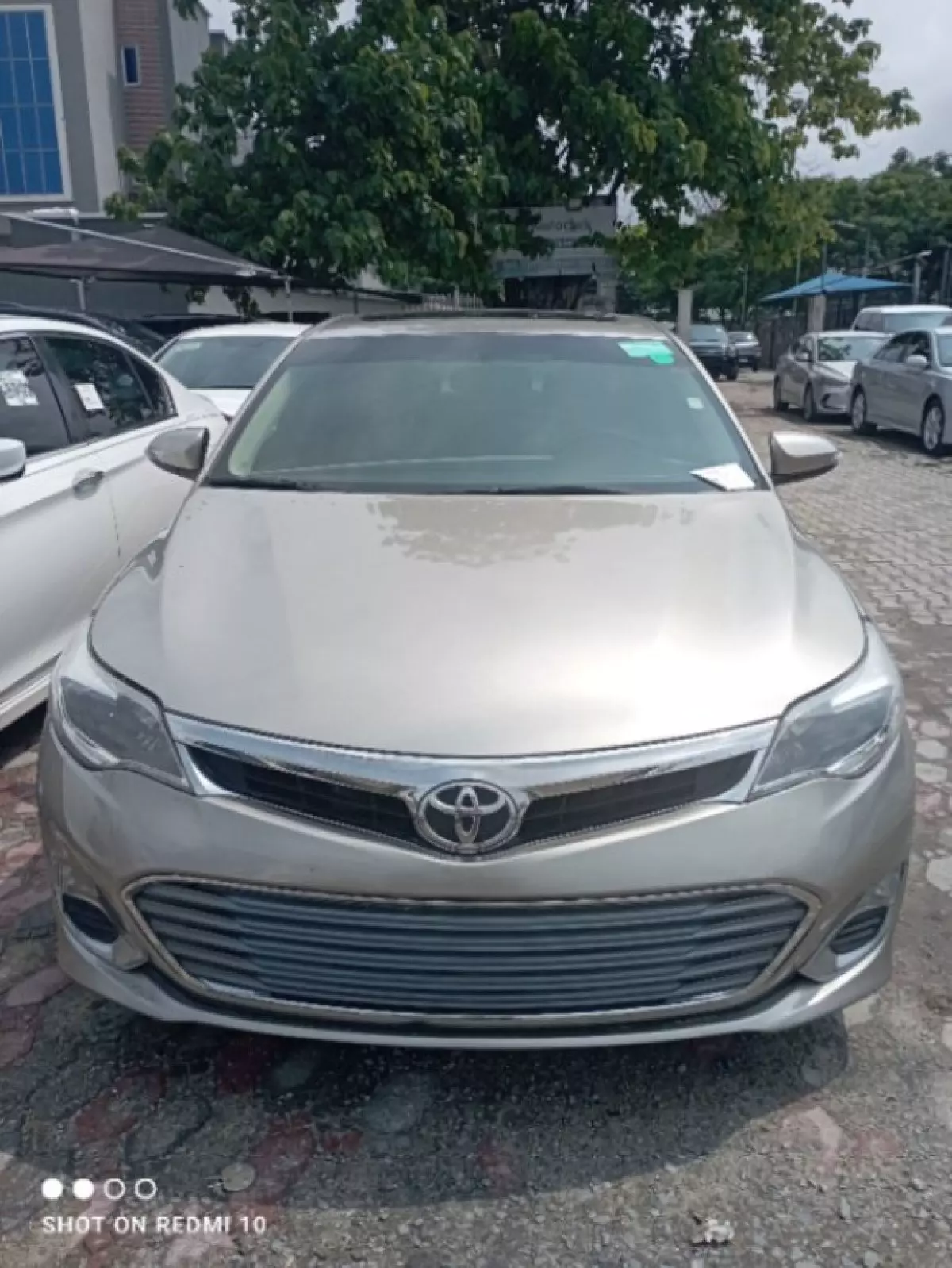Toyota Avalon - 2015