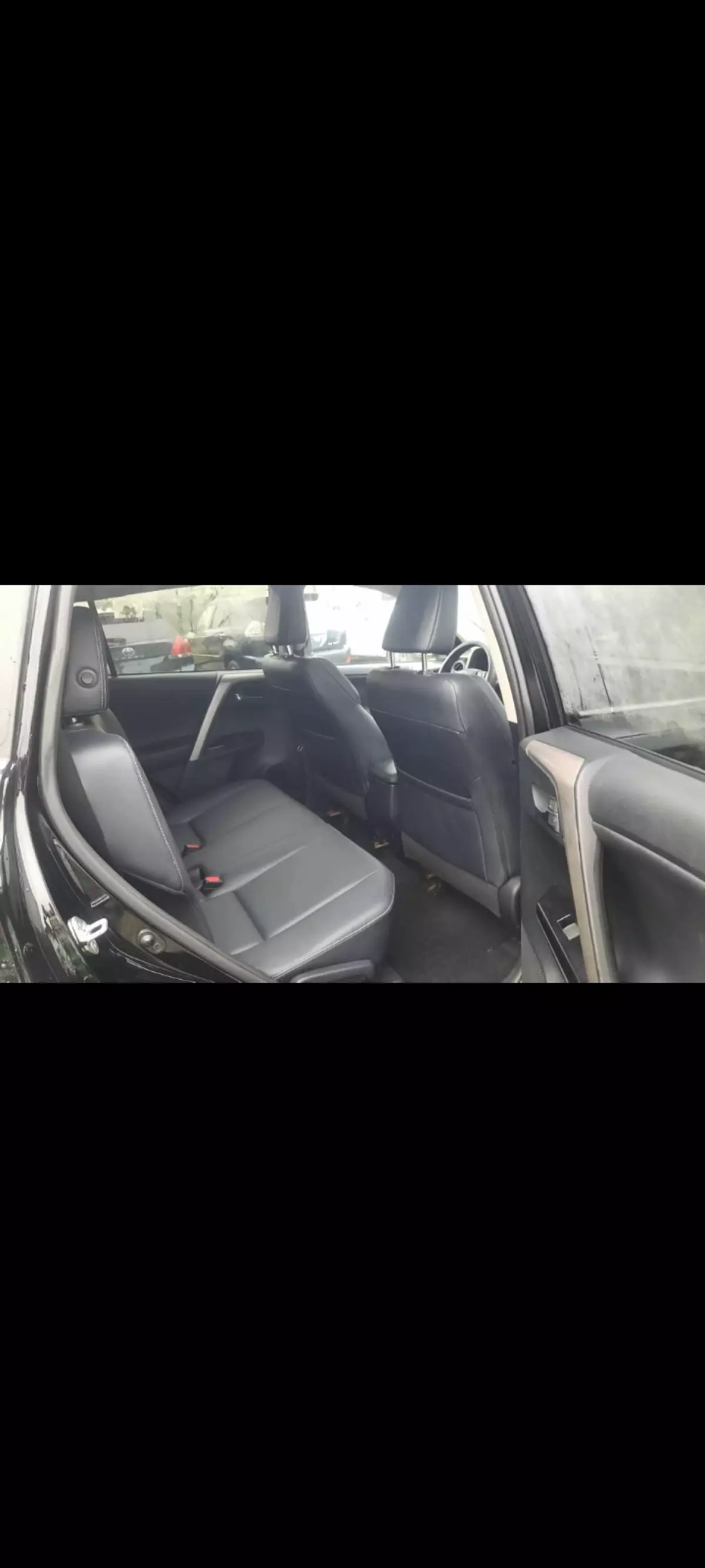 interiorBack