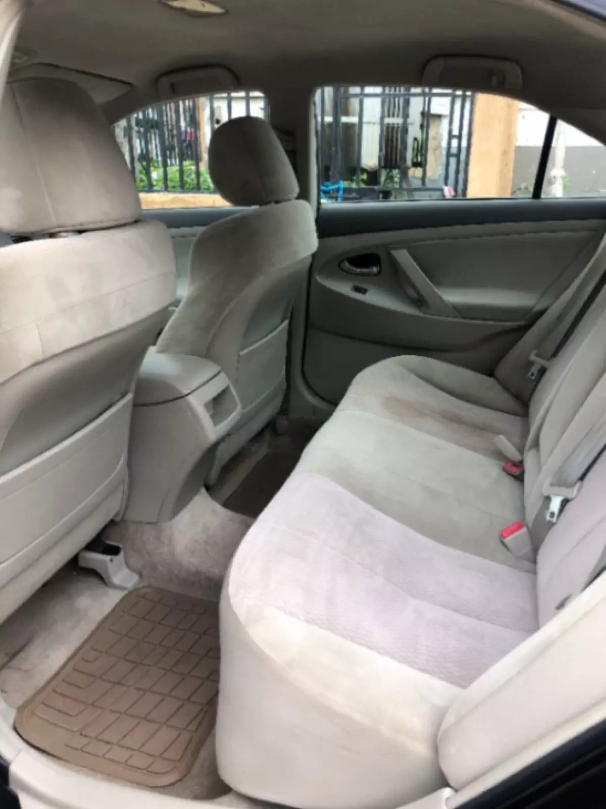 interiorBack