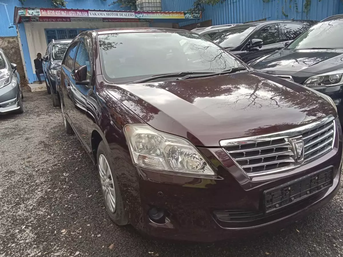 Toyota Premio  - 2016